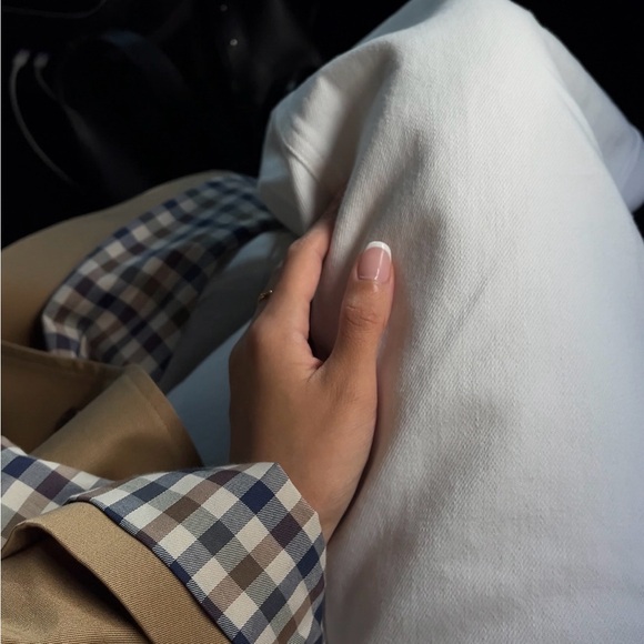 High Rise White Jeans - Picture 4 of 6